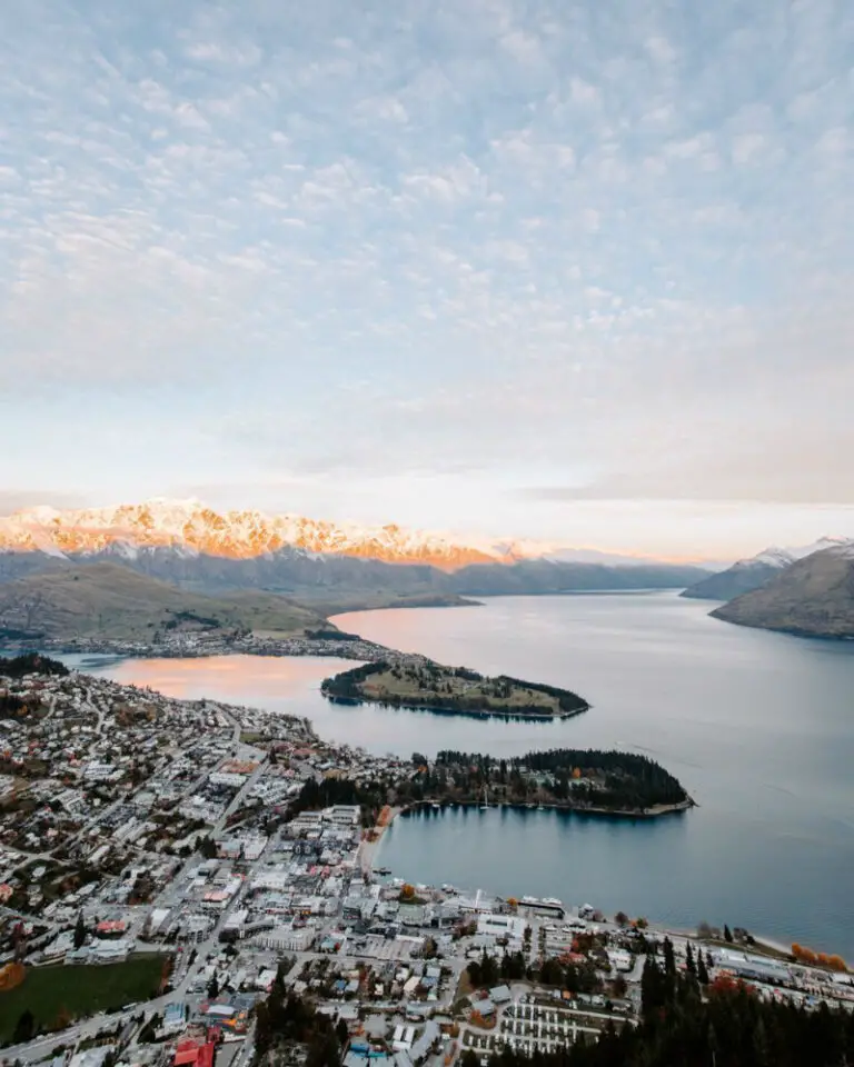 Queenstown Travel Guide: Gem of New Zealand’s South Island