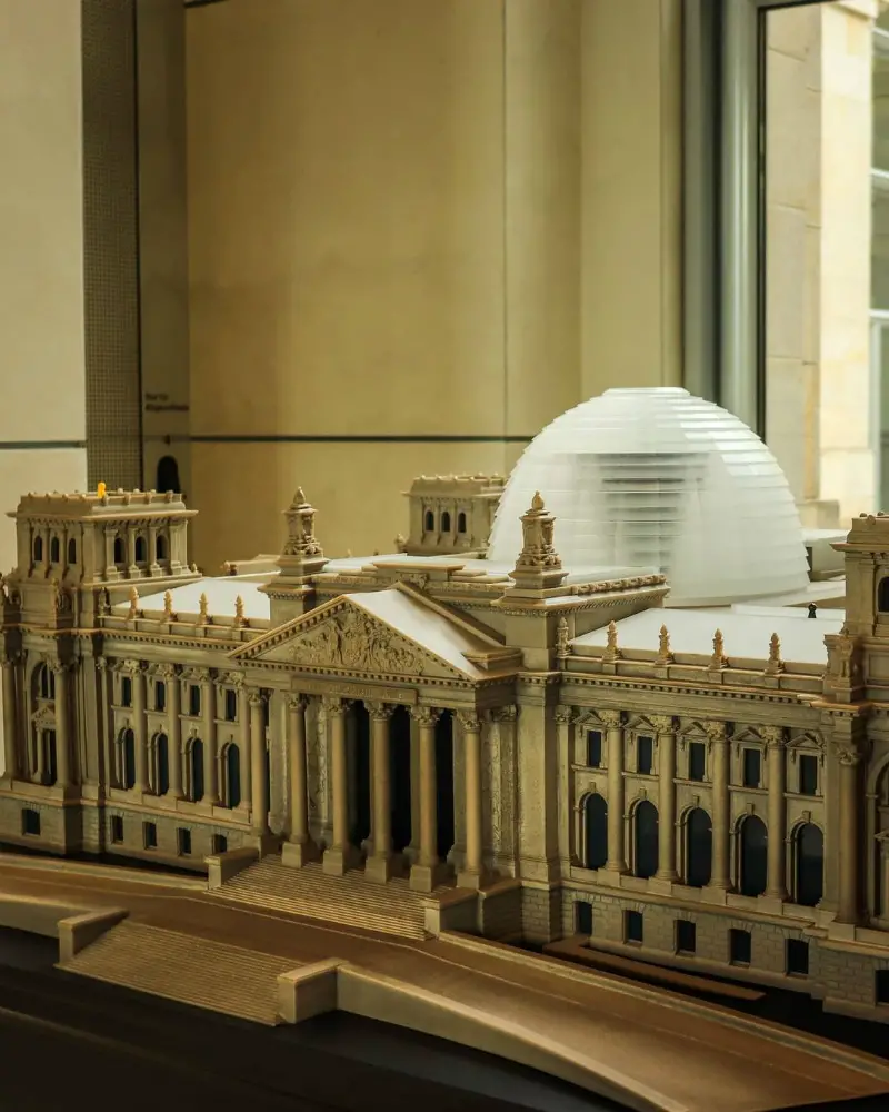 Miniatures of the Reichstag