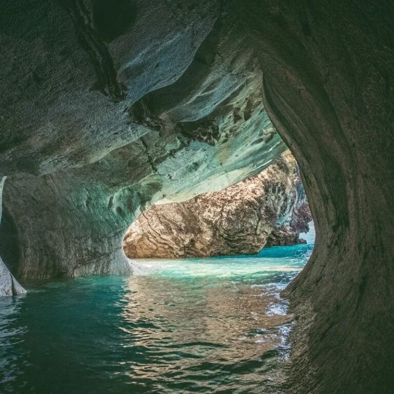 The Marble Caves of Chilean Patagonia (Travel Guide)