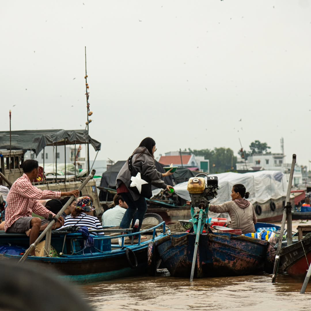 Can Tho Floating Market 2